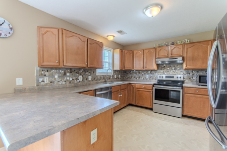 Well-Maintained Home for Sale in Newbern, TN - No City Taxes - image 10