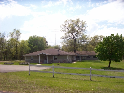 8 one-bedroom apartments Montello WI - image 2