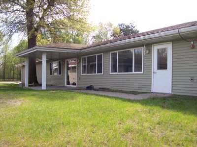 8 one-bedroom apartments Marquette County WI - image 1