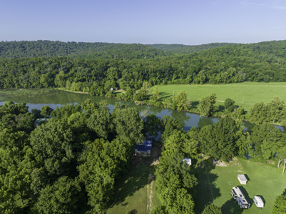 Riverfront Cabin on the Spring River in Hardy, AR For Sale - image 39