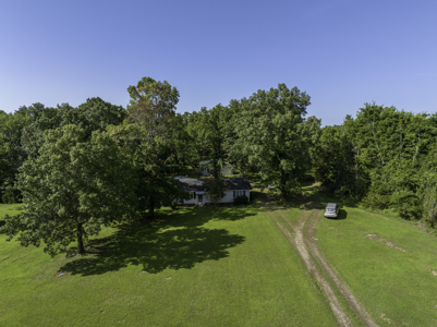 Riverfront Cabin on the Spring River in Hardy, AR For Sale - image 43