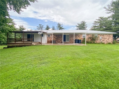 4 Bedroom 3 Bath Home w/Basement on 1.14 Ac Outside City For Sale - image 29