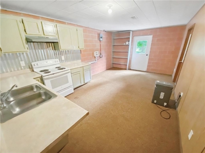 4 Bedroom 3 Bath Home w/Basement on 1.14 Ac Outside City For Sale - image 25