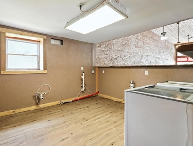 Prime Commercial Building with Loft Living on Sq in Seymour, MO - image 8