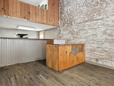 Prime Commercial Building with Loft Living on Sq in Seymour, MO - image 7