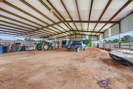 Home on Acreage in Paris, Arkansas! - image 1