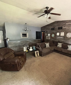 6 bedroom, 5 Bath home on corner lot for Sale In Humboldt, Kansas - image 3