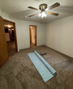 6 bedroom, 5 Bath home on corner lot for Sale In Humboldt, Kansas - image 25