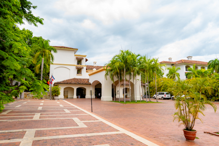 Elegant 3-Bedroom Apartment with Lake View in Buenaventura, Cocle - image 47