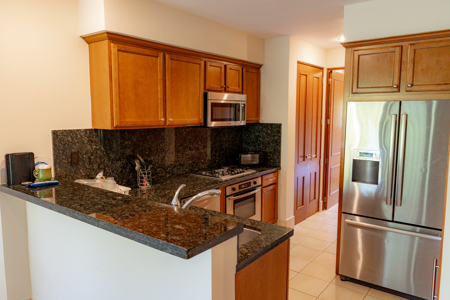 Elegant 3-Bedroom Apartment with Lake View in Buenaventura, Cocle - image 9