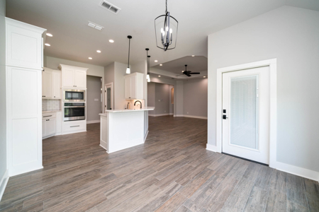 Luxury Home in Hallsville, TX for Sale - image 7