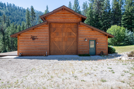 Country Home with Acreage in Western Montana - image 21