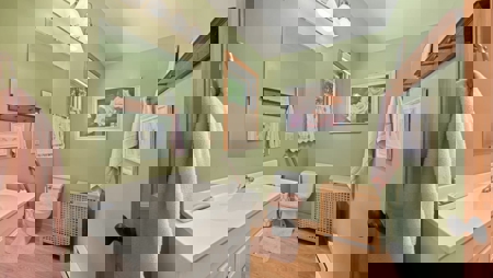 Scenic Point Bluff-Top Retreat with Mississippi River Views - image 15