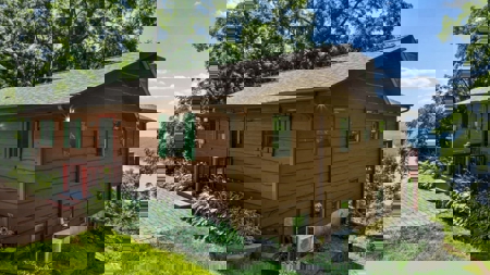 Scenic Point Bluff-Top Retreat with Mississippi River Views - image 4