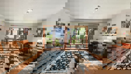 Scenic Point Bluff-Top Retreat with Mississippi River Views - image 25