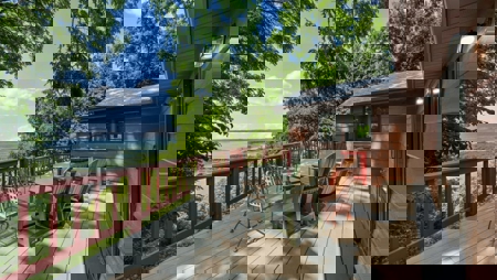 Scenic Point Bluff-Top Retreat with Mississippi River Views - image 28