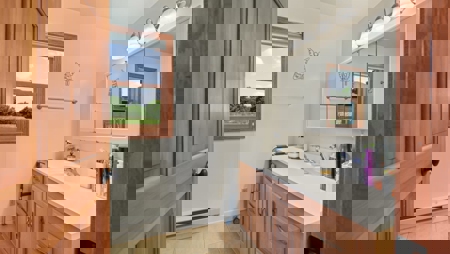 Scenic Point Bluff-Top Retreat with Mississippi River Views - image 19