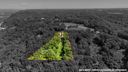 Scenic Point Bluff-Top Retreat with Mississippi River Views - image 44