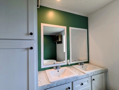 Country Home for Sale in Willis VA - image 15