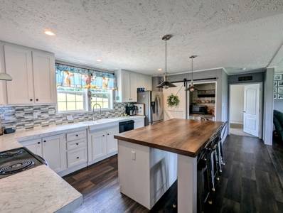 Country Home for Sale in Willis VA - image 9