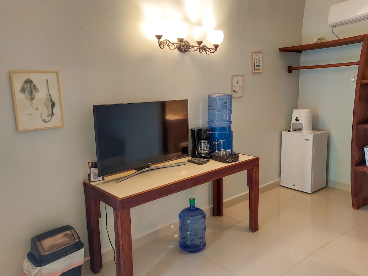 Epic B&B with Pool & Skate Bowl — Big Creek, Isla Colón - 30