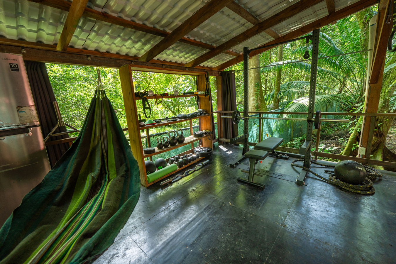 Epic B&B with Pool & Skate Bowl — Big Creek, Isla Colón - 43