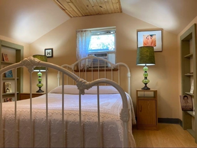 Cottage/Home/Cabins on 75 Acres Off Grid Buffalo River For Sale - image 8