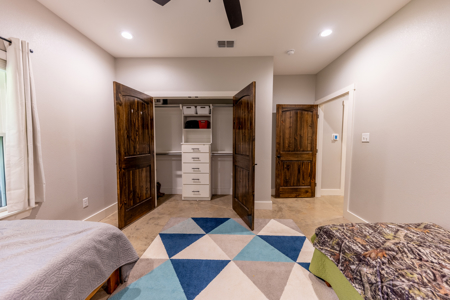 2021 3BR-2.5BA, Insulated AC's Shop + Guest Quarters 15.85 Acres - image 18