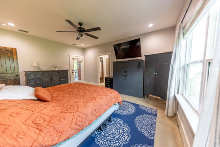 2021 3BR-2.5BA, Insulated AC's Shop + Guest Quarters 15.85 Acres - image 12