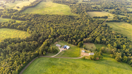 2021 3BR-2.5BA, Insulated AC's Shop + Guest Quarters 15.85 Acres - image 3