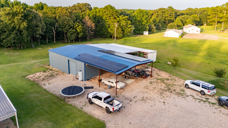 2021 3BR-2.5BA, Insulated AC's Shop + Guest Quarters 15.85 Acres - image 28