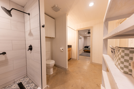2021 3BR-2.5BA, Insulated AC's Shop + Guest Quarters 15.85 Acres - image 34