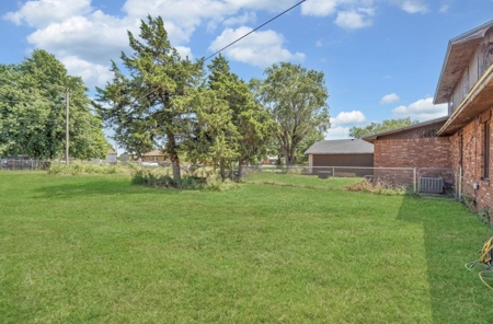 Spacious 4 Bedroom Home For Sale In Helena, Oklahoma - image 30