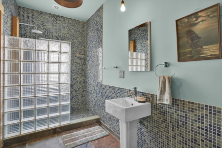 Custom Brick Home & 160 Acres for Sale in Washita County, OK - image 14