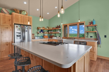 Custom Brick Home & 160 Acres for Sale in Washita County, OK - image 9