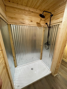 Rustic Retreat on 5.02 Acres in great location. - image 10