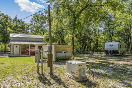 Home on 5 Acres in Trenton, FL For Sale - image 10