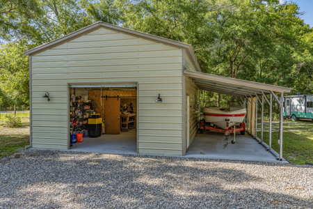 Home on 5 Acres in Trenton, FL For Sale - image 9