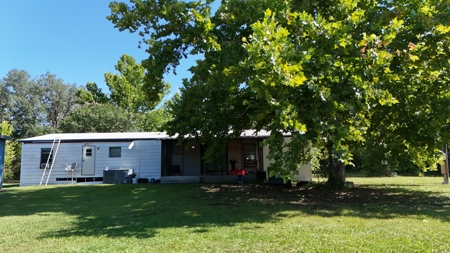 Mobile Home with Acreage, Investor or Handyman Special, Lake Cit - image 1