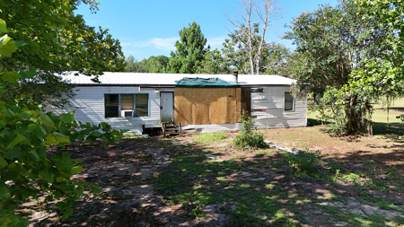 Mobile Home with Acreage, Investor or Handyman Special, Lake Cit - image 4