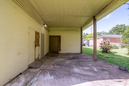 Well-Maintained Home for Sale Near Campus of UT Martin - image 37
