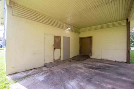 Well-Maintained Home for Sale Near Campus of UT Martin - image 38