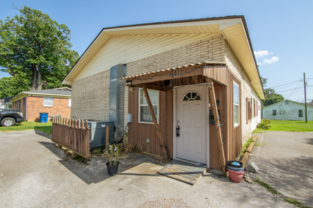 Well-Maintained Home for Sale Near Campus of UT Martin - image 44