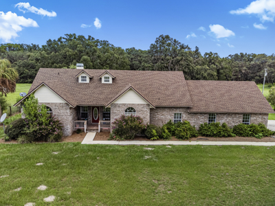 Beautiful 3 Bedroom Home For Sale in Chiefland, FL - image 4