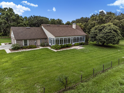 Beautiful 3 Bedroom Home For Sale in Chiefland, FL - image 7