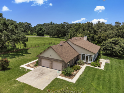 Beautiful 3 Bedroom Home For Sale in Chiefland, FL - image 5