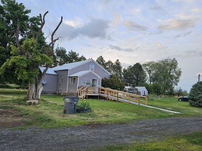 Central Washington Hay Farm for Sale with Homestead / Water Right - image 1