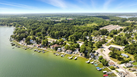 Lakefront Home For Sale in NE Indiana - image 33