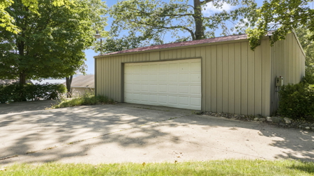 Lakefront Home For Sale in NE Indiana - image 28