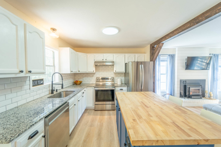 Remodeled Country Home Near Green Forest Arkansas - image 24